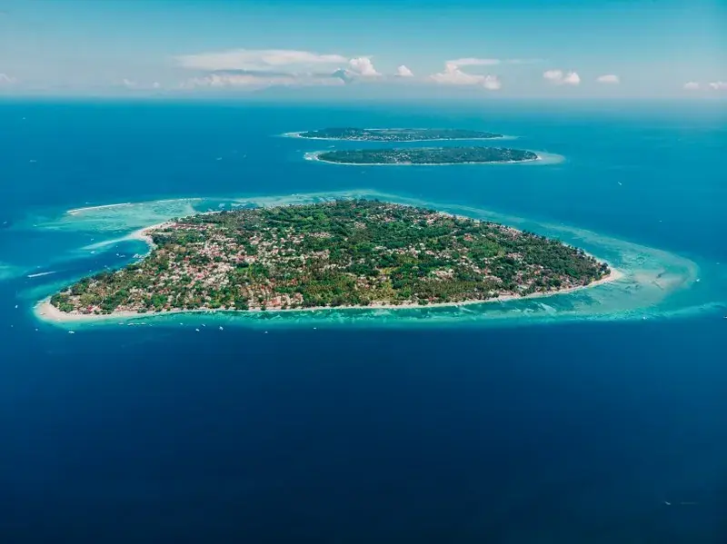 The Gili islands seen from above